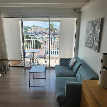 Bleu Duplex & Lejlighedshotel Saint-Cyprien (Pyrenees-Orientales)