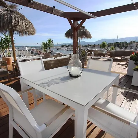 Bleu Duplex & Lejlighedshotel Saint-Cyprien (Pyrenees-Orientales)