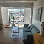 Bleu Duplex&suites Appart hôtel Saint-Cyprien (Pyrenees-Orientales)