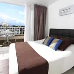 Bleu Duplex&suites 4* Saint-Cyprien (Pyrenees-Orientales)
