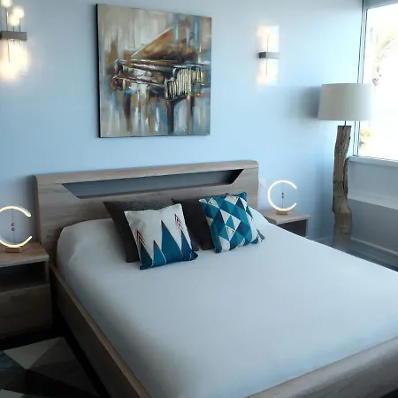Bleu Duplex & 4*