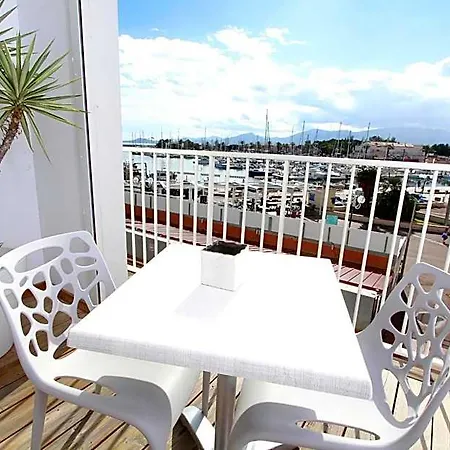 Bleu Duplex & Aparthotel 4*
