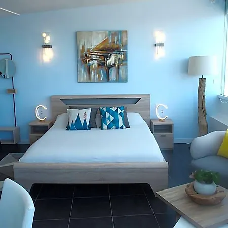 Bleu Duplex & Saint-Cyprien (Pyrenees-Orientales)