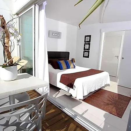 Bleu Duplex & 4*