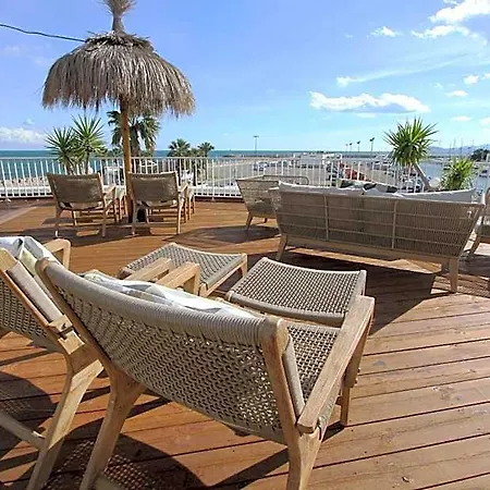 Bleu Duplex & Aparthotel 4*