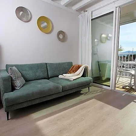 Bleu Duplex & Aparthotel Saint-Cyprien (Pyrenees-Orientales)
