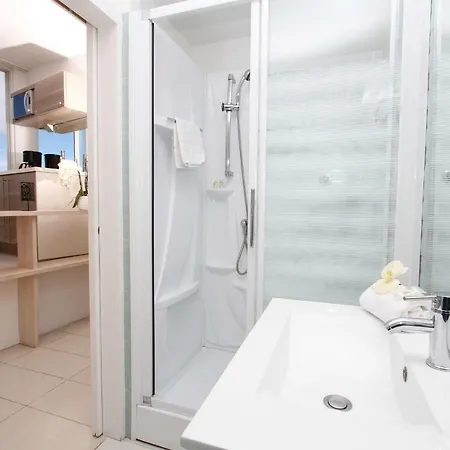 Bleu Duplex & Saint-Cyprien (Pyrenees-Orientales)